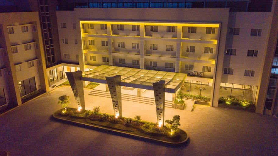Pollos Hotel & Gallery, Rembang