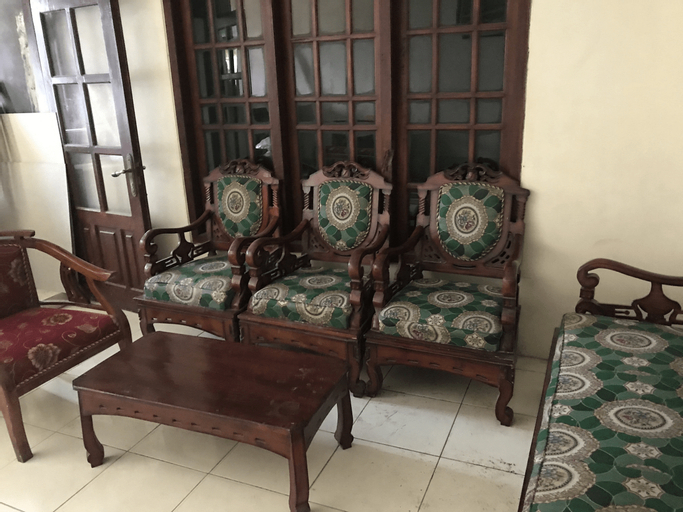 SPOT ON 3008 Boshe Residence, Ponorogo