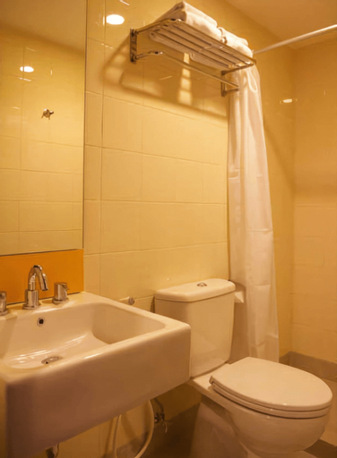 Bedroom 5, Amaris Hotel Ambon, Ambon