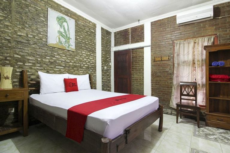 RedDoorz near Rumah Sakit Wirosaban, Yogyakarta