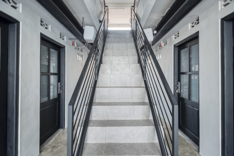 Exterior & Views 4, RedDoorz Syariah near Galeria Mall Yogyakarta, Yogyakarta