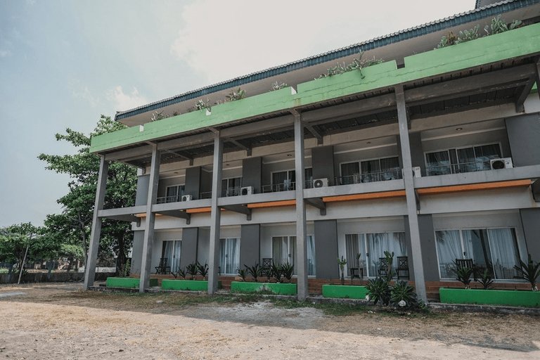 Exterior & Views 2, RedDoorz Plus near Pelabuhan Merak, Cilegon