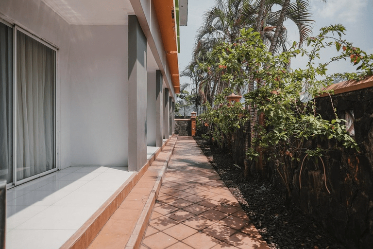 Others 5, RedDoorz Plus near Pelabuhan Merak, Cilegon