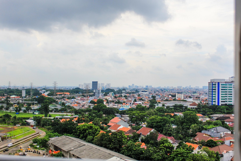 Exterior & Views 2, Comfortable and Fully Furnished 1BR Green Pramuka Apartment By Travelio, Central Jakarta