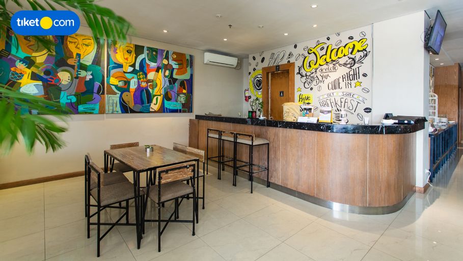 Food & Drinks 2, Yellow Star Ambarrukmo Hotel, Yogyakarta