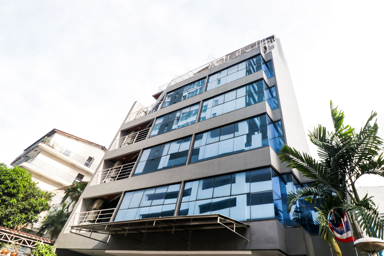Bally Suite Sukhumvit Bangkok, Wattana