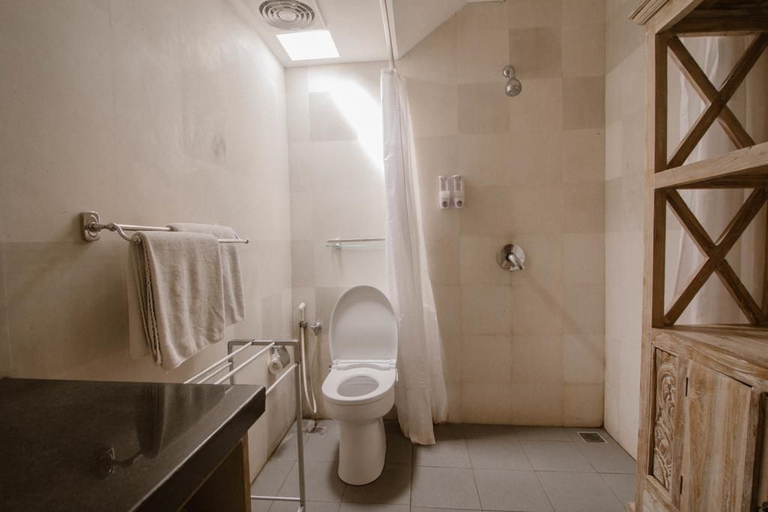 Bathroom 5, Bale Seminyak, Badung