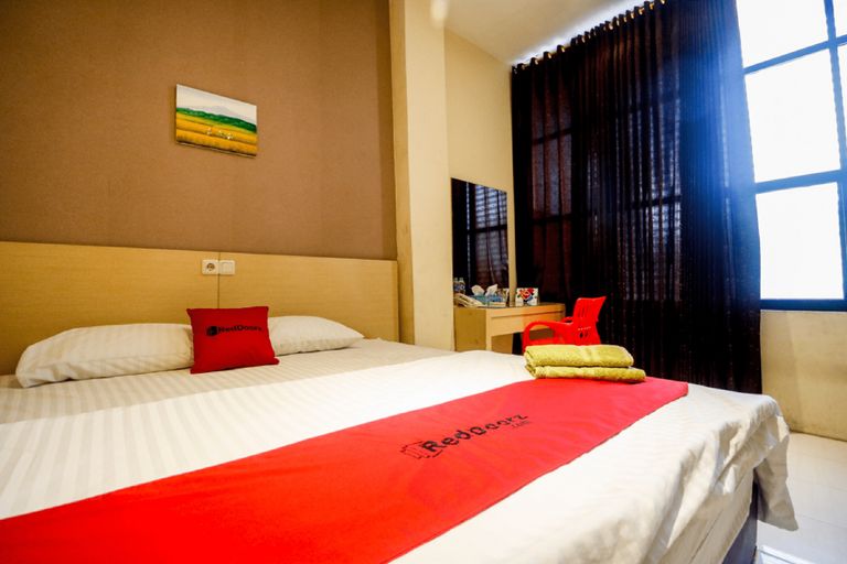 RedDoorz near Pasar Tarapung Siring Banjarmasin, Banjarmasin