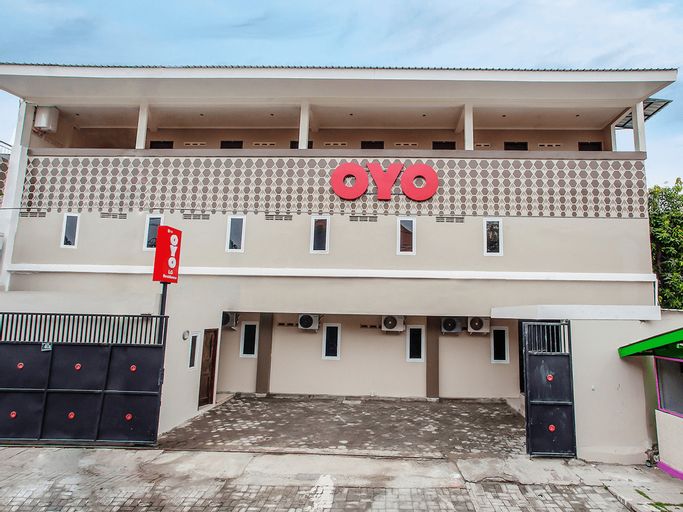 OYO 134 LG residence, Surabaya