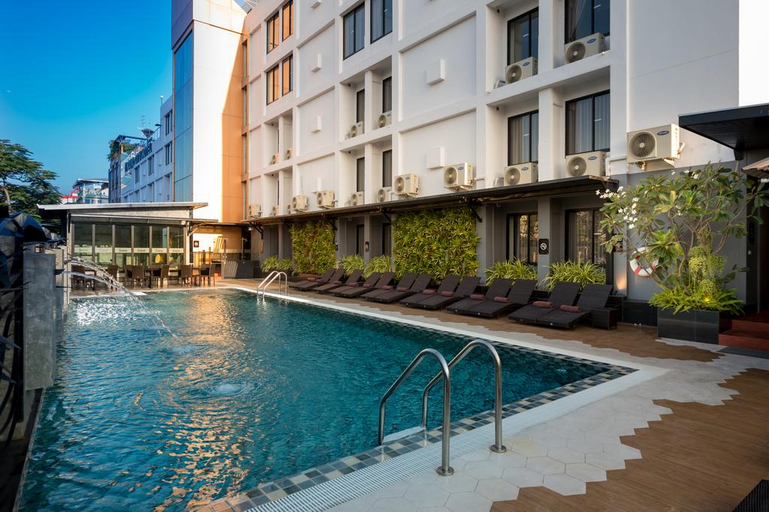 Sport & Beauty 2, Nouvo City Hotel, Phra Nakhon