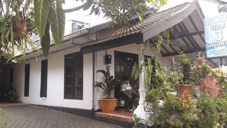 Villa 3 Saudara, Malang