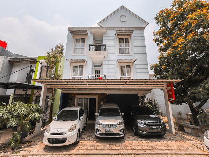 OYO 1551 Studento Guest House (permanently closed), South Tangerang