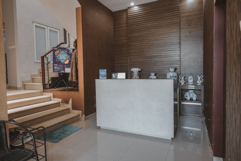 Public Area 2, RedDoorz @ Jamin Ginting Medan, Medan