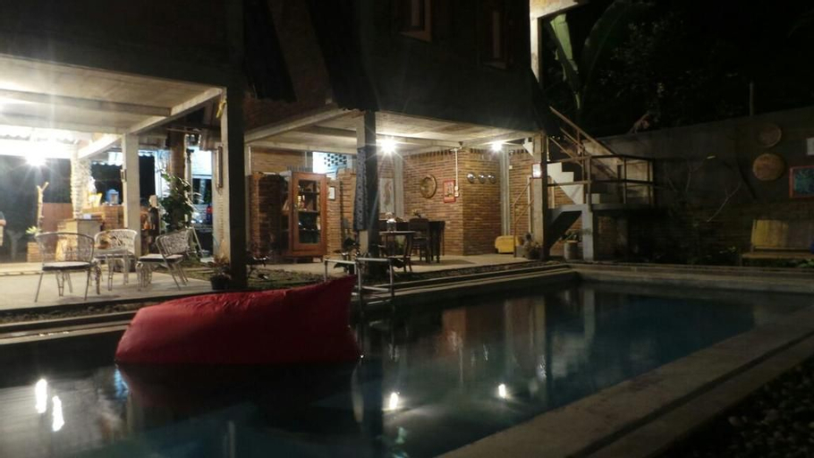 Omah Kulon Cabins and Pool, Magelang