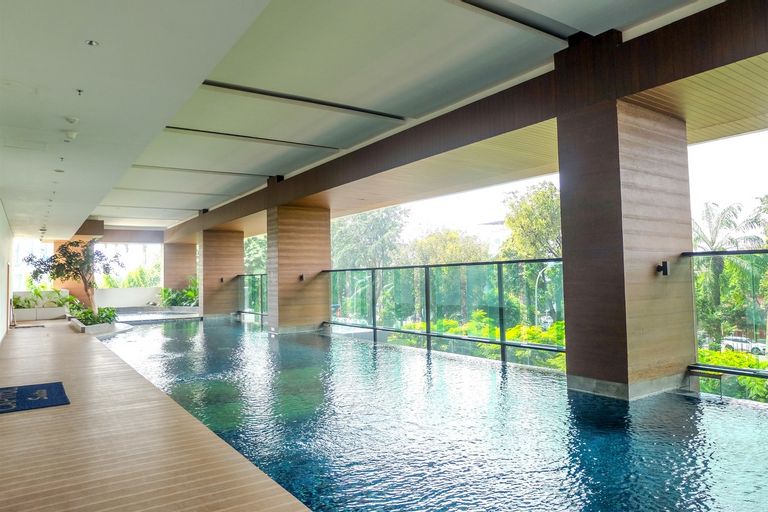 Homey Studio Room at Capitol Suites By Travelio, Central Jakarta