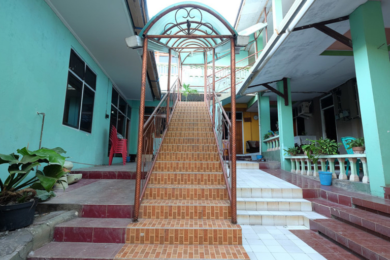 Public Area, RedDoorz near Mangrove Forest Kupang, Kupang