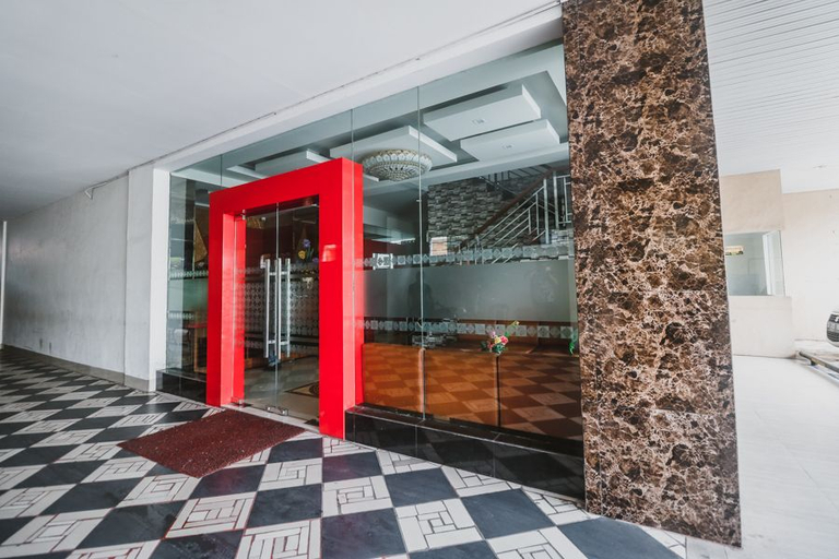 Public Area 3, RedDoorz Plus near Universitas Negeri Makassar, Makassar