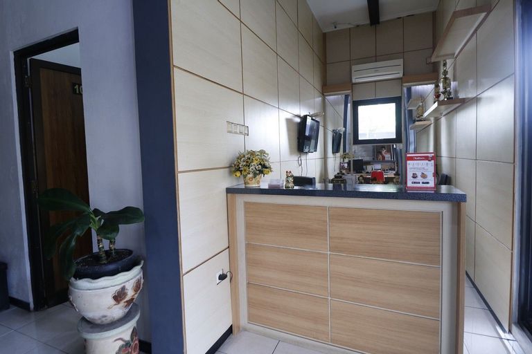 RedDoorz Plus near Undip Tembalang, Semarang