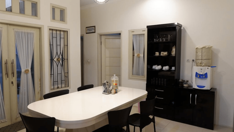Others 4, Hysan Inn, Sukabumi