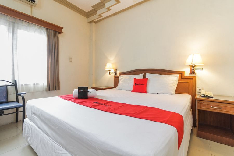 RedDoorz Plus near Taman Siring (tutup permanen), Banjarmasin