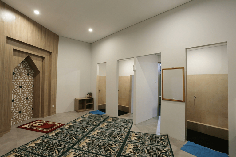 Public Area 2, Kapal Garden Hotel at Taman Rekreasi Sengkaling, Malang