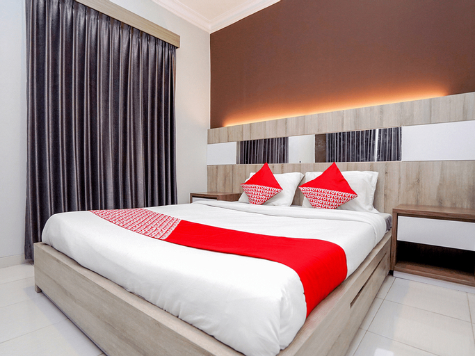 OYO 747 Cipunegara Residence, Surabaya