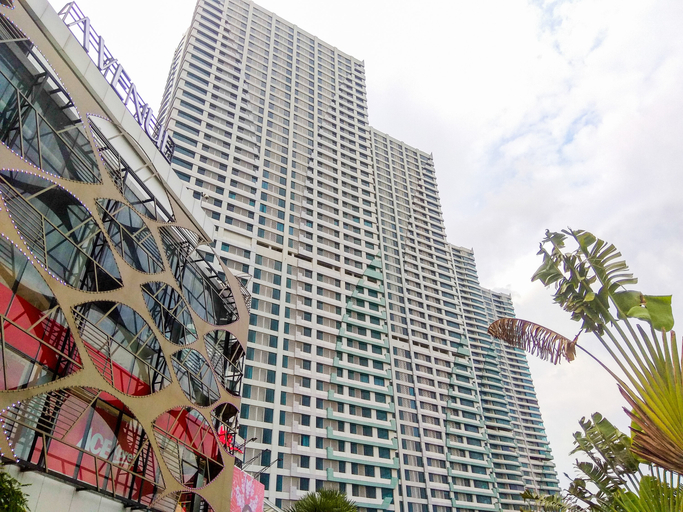 Exterior & Views 3, Comfortable Studio Apartment @ Grand Kamala Lagoon By Travelio, Bekasi