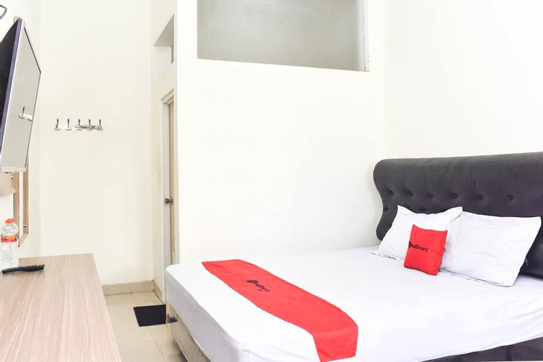 RedDoorz near Alun Alun Wonosobo, Wonosobo
