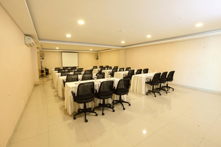 Igloo Hotel & Function Hall, Cikarang