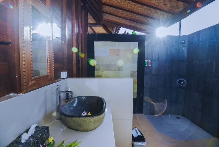 Bathroom 3, Karang Mas Villa Lembongan by ABM, Klungkung