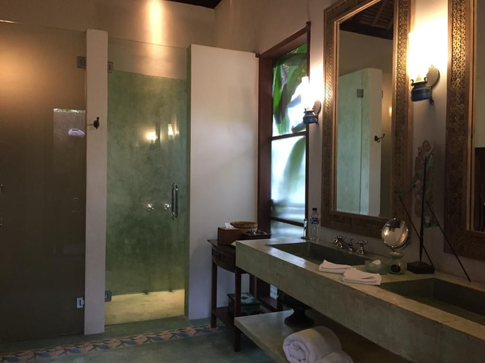 Bathroom 5, Villa Bayad, Gianyar