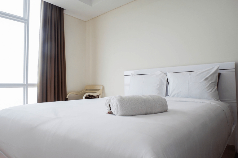 Deluxe 2BR Apartment at Grand Sungkono Lagoon By Travelio, Surabaya