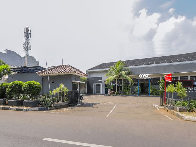 OYO 918 Hotel Senen Indah Syariah Near Rs Darmais, Central Jakarta