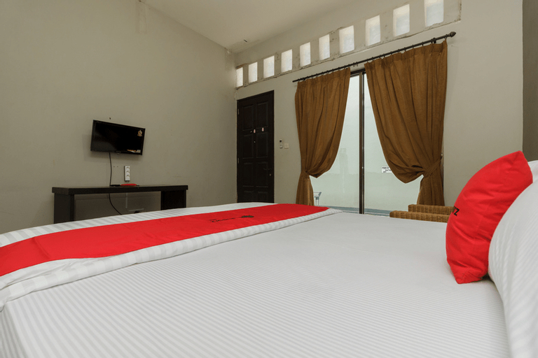 RedDoorz Syariah near Taman Air Mancur Bogor, Bogor