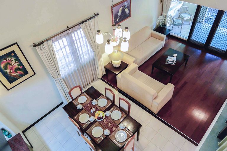 Whiz Residence Darmo Harapan Surabaya, Surabaya