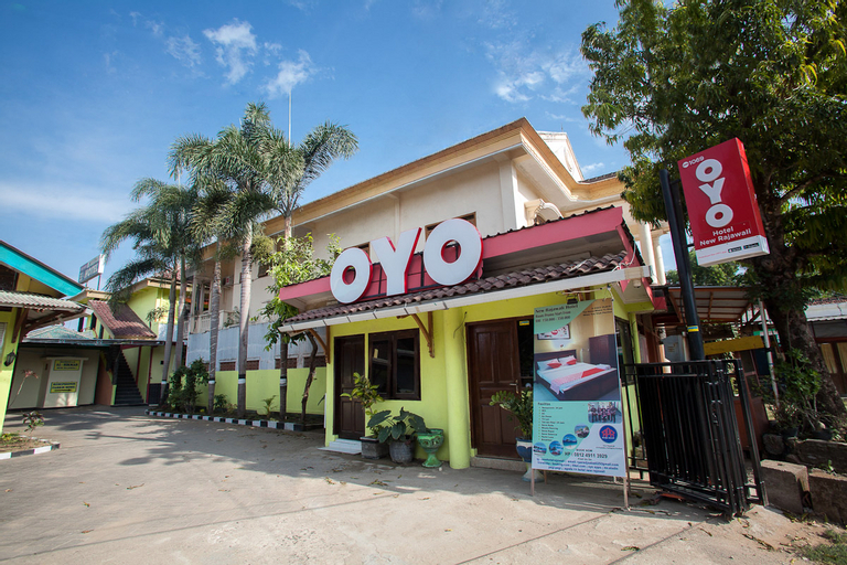 OYO 1069 Hotel New Rajawali, Pacitan