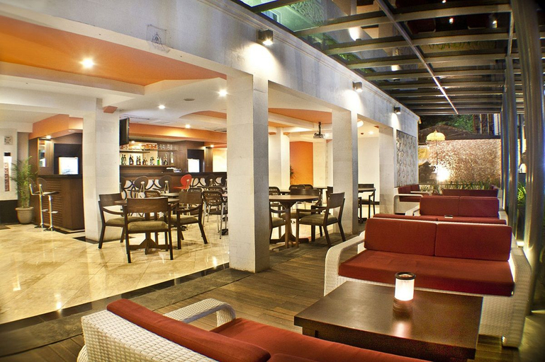 Public Area 4, Royal Regantris Kuta, Badung