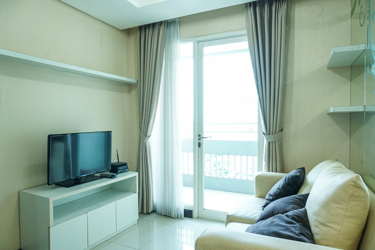 2Bedroom Sky Terrace Apartment with Pool View By Travelio, Jakarta Barat