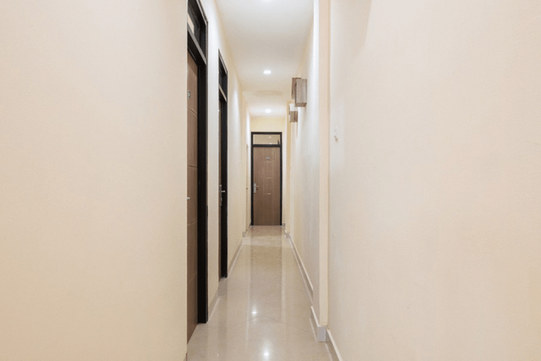 Public Area 4, RedDoorz @ Tebet Barat 2, Jakarta Selatan
