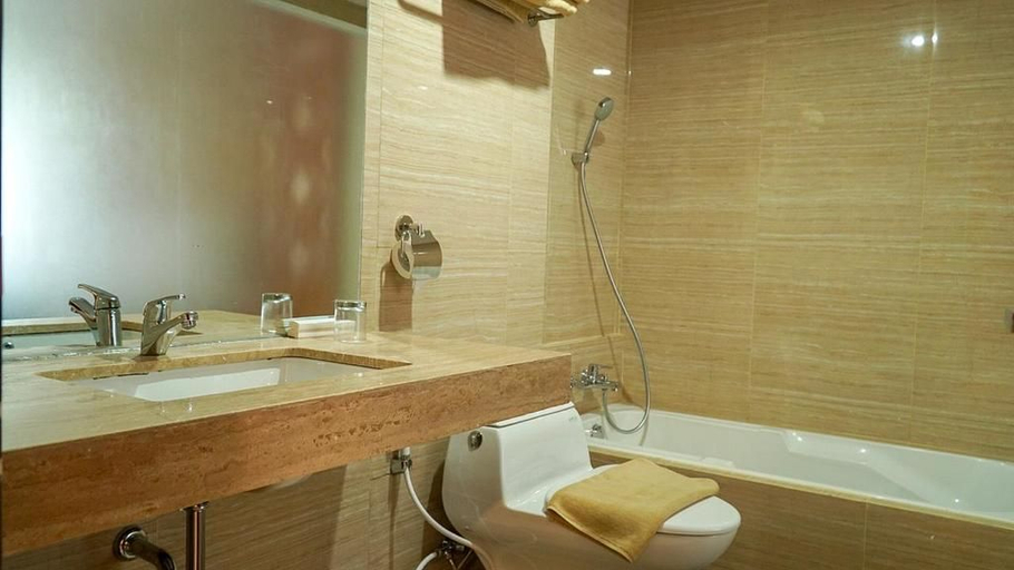 Bathroom 5, Lombok Vaganza Hotel & Convention, Lombok