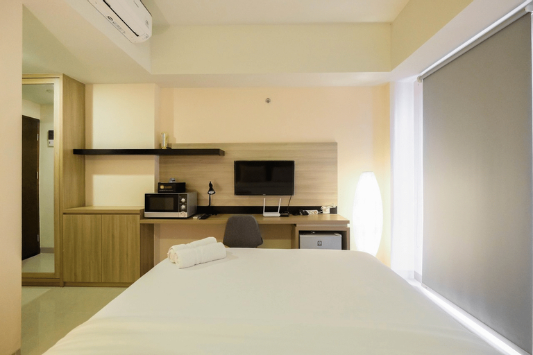 Fully Furnished Studio Apartment at Mustika Golf Residence By Travelio, Cikarang