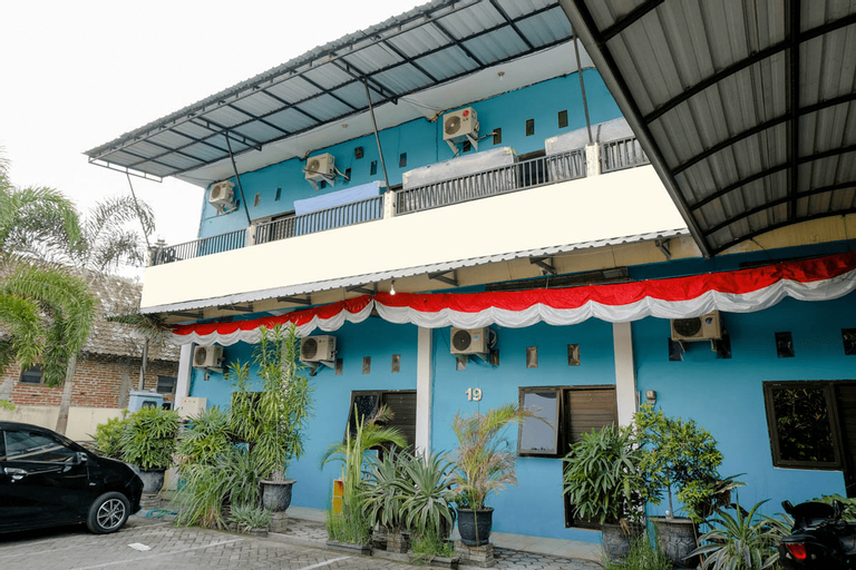 OYO 1784 Hj. Aniek Residence, Madiun