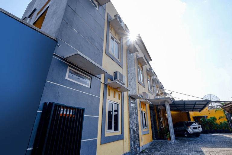 Exterior & Views 2, SPOT ON 2209 Solo Point Guest House Syariah, Solo