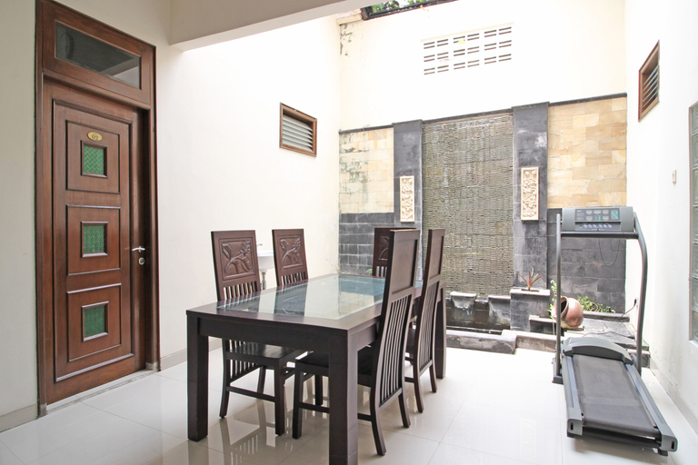 Others 4, RedDoorz near Hartono Mall 3, Sleman