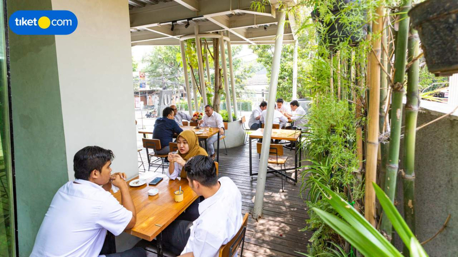 Janevalla Bandung - Others