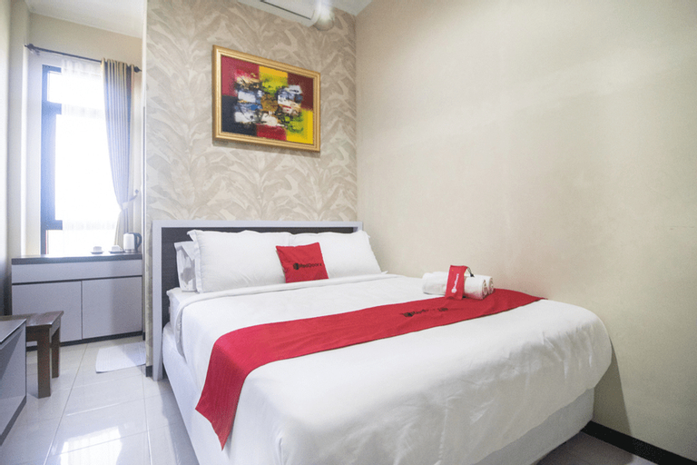 RedDoorz Syariah @ Hotel 91 Jember, Jember