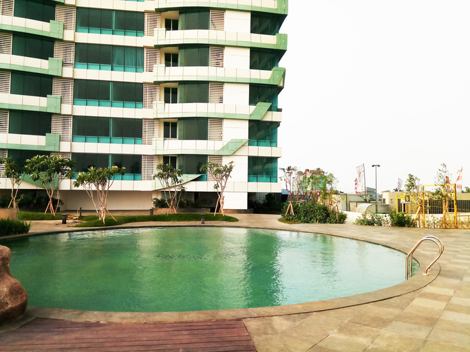 Sport & Beauty 3, Fabulous Studio Grand Kamala Lagoon Apartment By Travelio, Bekasi