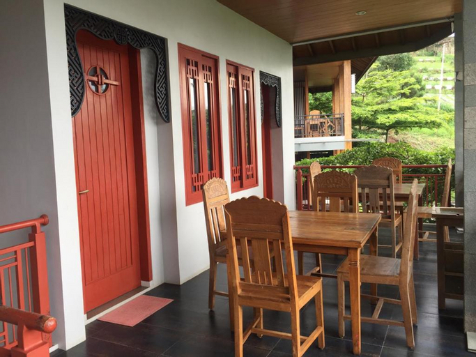 Rumah Stroberi Organic Farm and Lodge, Bandung