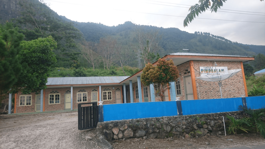 Exterior & Views 2, Penginapan Rindu Alam Soala Gogo, Dairi
