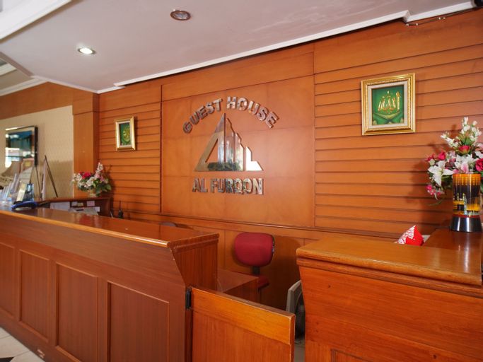 OYO 142 Hotel Al Furqon Syariah, Palembang